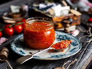 Рецепта Зимнина от млени домати и чушки на пюре стерилизирани в буркани